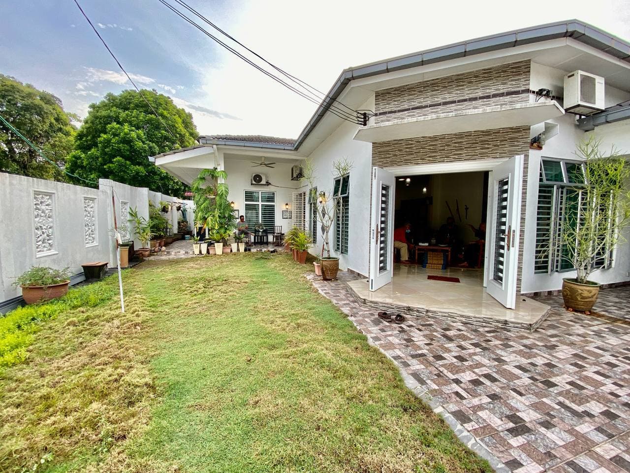 Single Storey Corner Lot  Seksyen 11 Shah Alam - photo 2