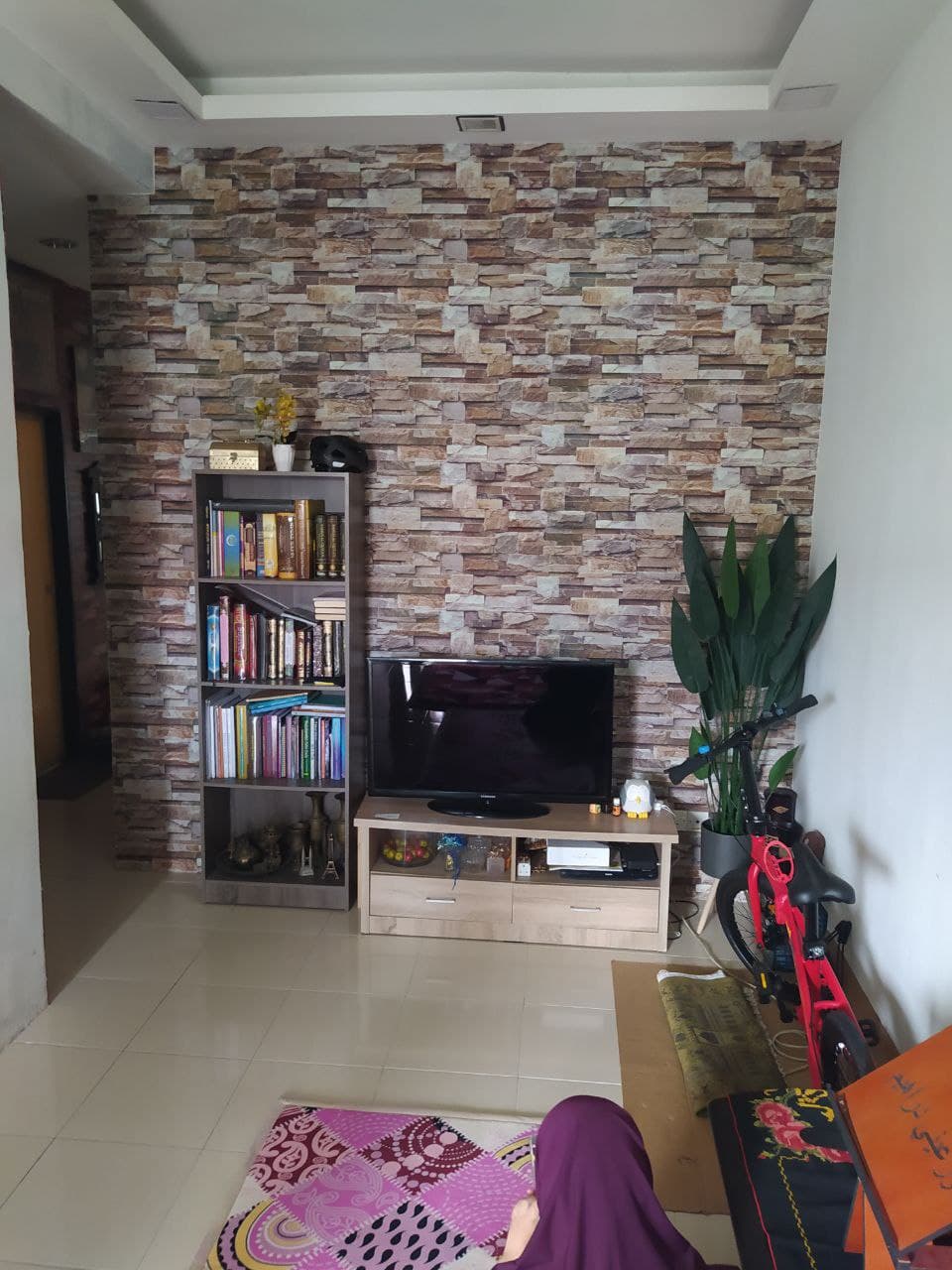 SINGLE STOREY TERRACE, KAMPUNG LOMBONG, SEKSYEN 29 - photo 2