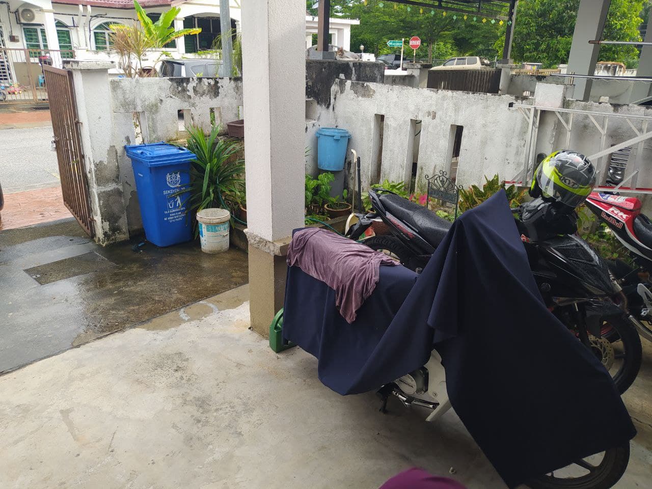 SINGLE STOREY TERRACE, KAMPUNG LOMBONG, SEKSYEN 29 - photo 7