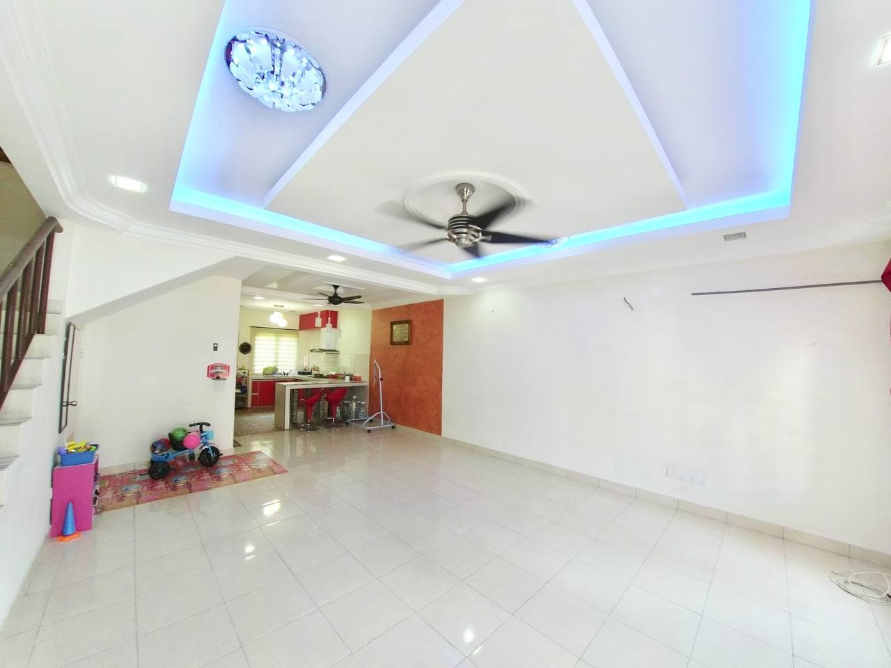 DOUBLE STOREY HOUSE SAUJANA RAWANG, SELANGOR - photo 2