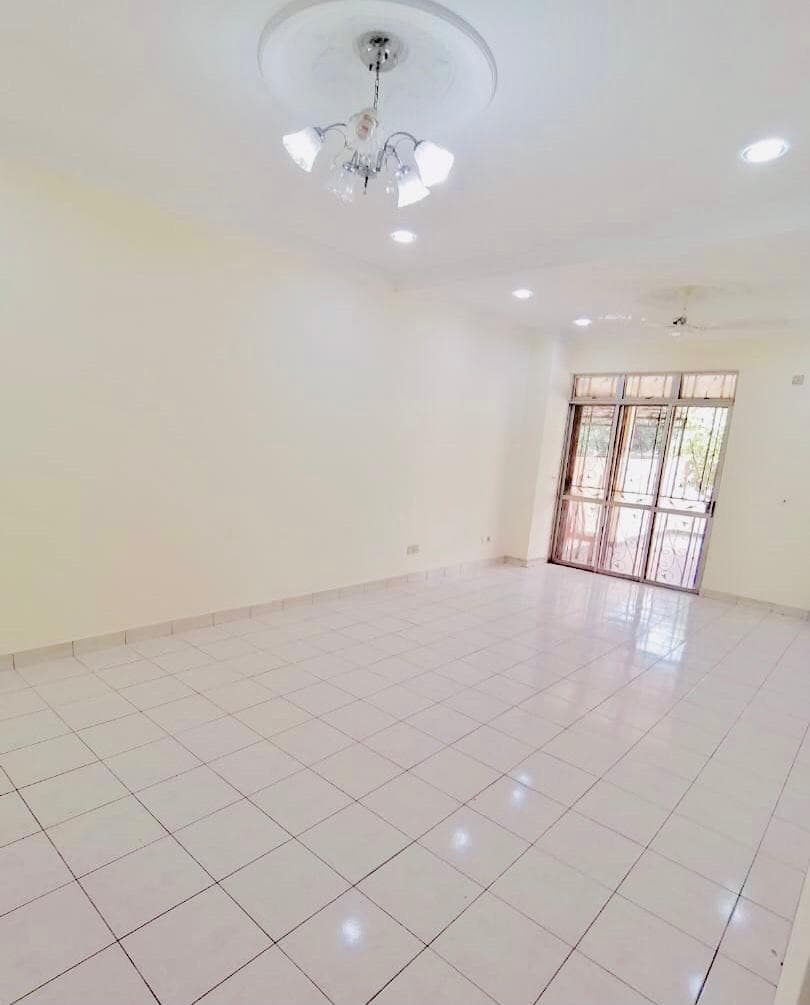 DOUBLE STOREY AT JLN MAKYONG BDR BUKIT RAJA - photo 3