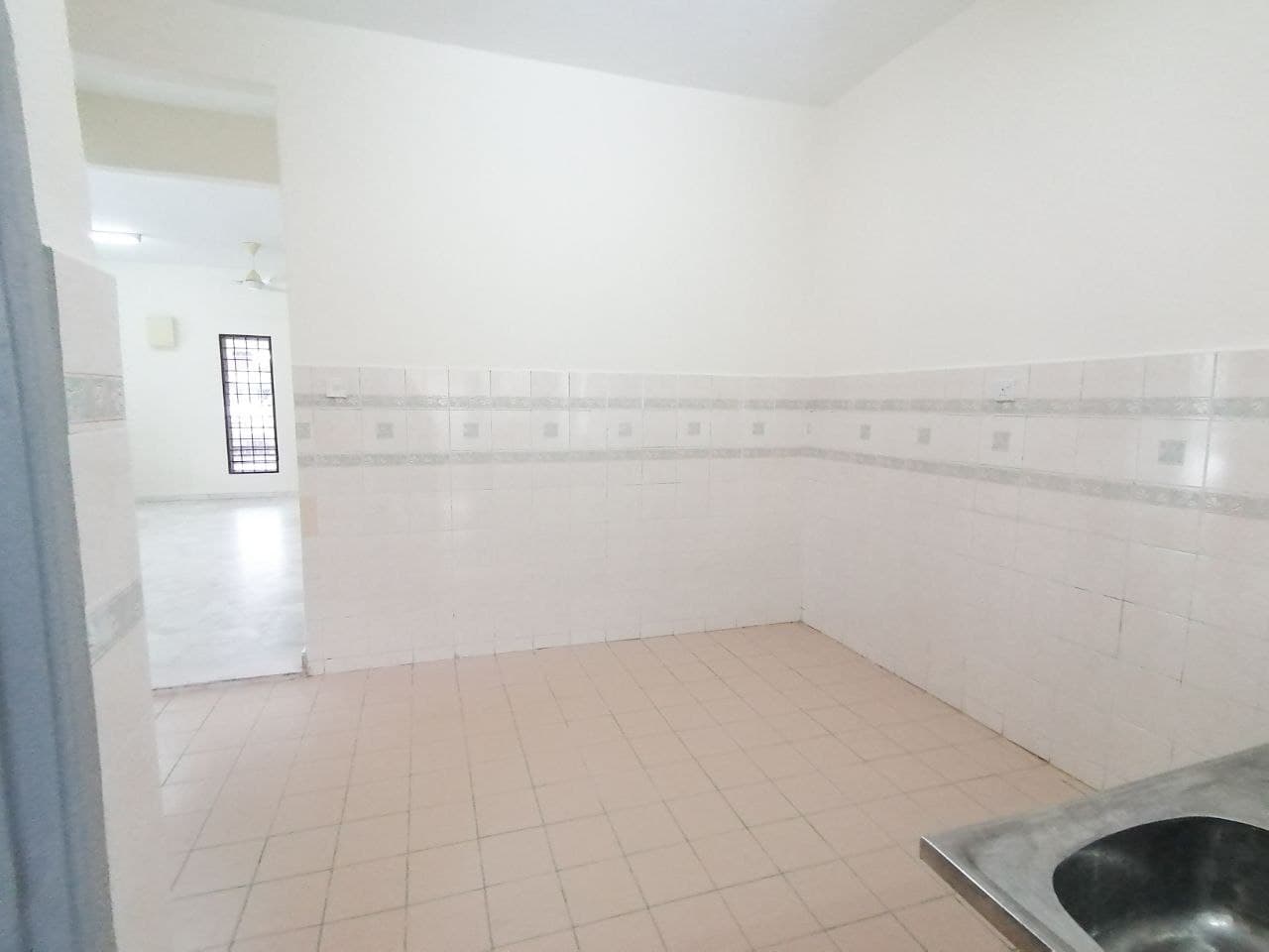 DOUBLE STOREY TAMAN PINGGIRAN USJ SUBANG JAYA - photo 6