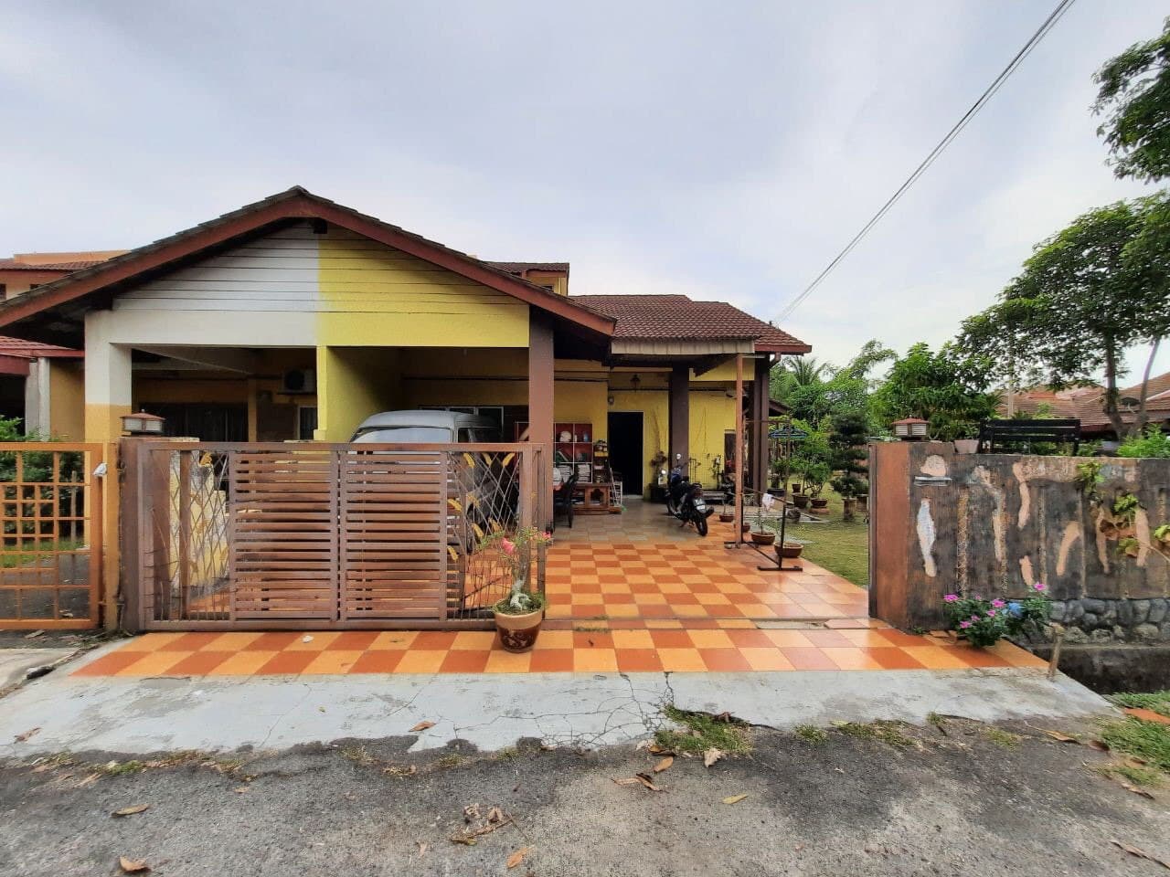 Corner Lot 1 Storey Taman Sungai Kapar Indah