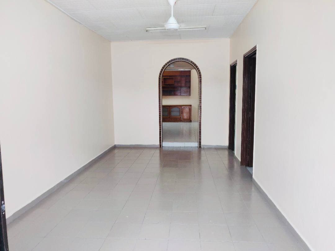 End Lot Single Storey Seksyen 17 Shah Alam - photo 3