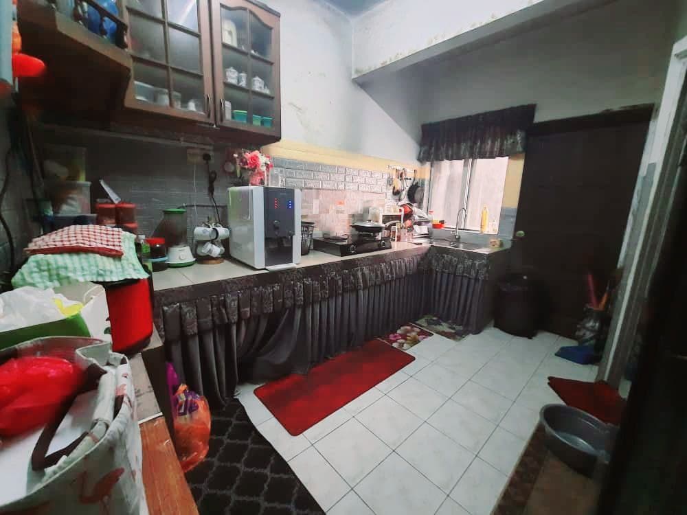 Double Storey Taman Raja Nong, Kg Jawa Klang - photo 4