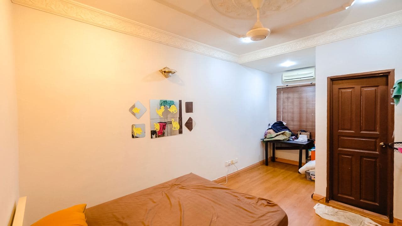 End Lot 2Storey  Jalan Platinum, Sek7 Shah Alam - photo 6