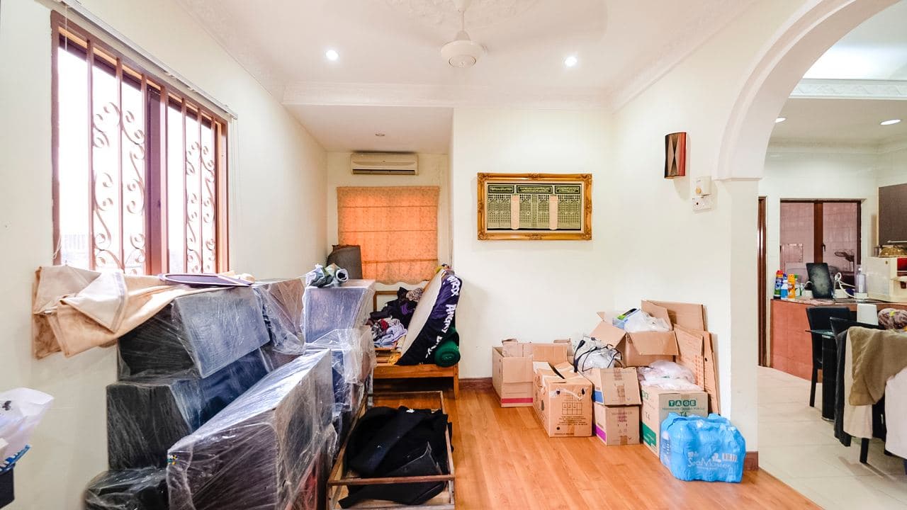 End Lot 2Storey  Jalan Platinum, Sek7 Shah Alam - photo 8