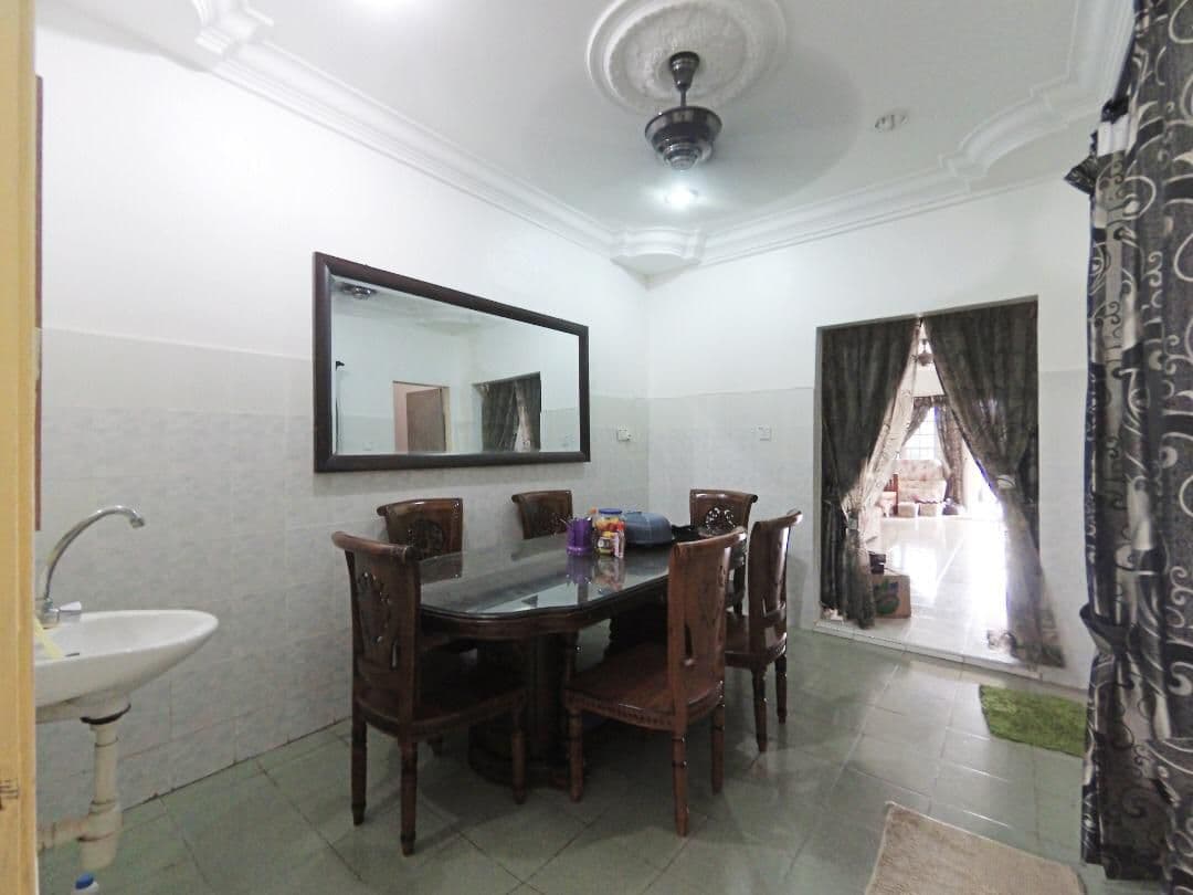 Single Storey,Jalan Kebun, Seksyen 30 Shah Alam - photo 4