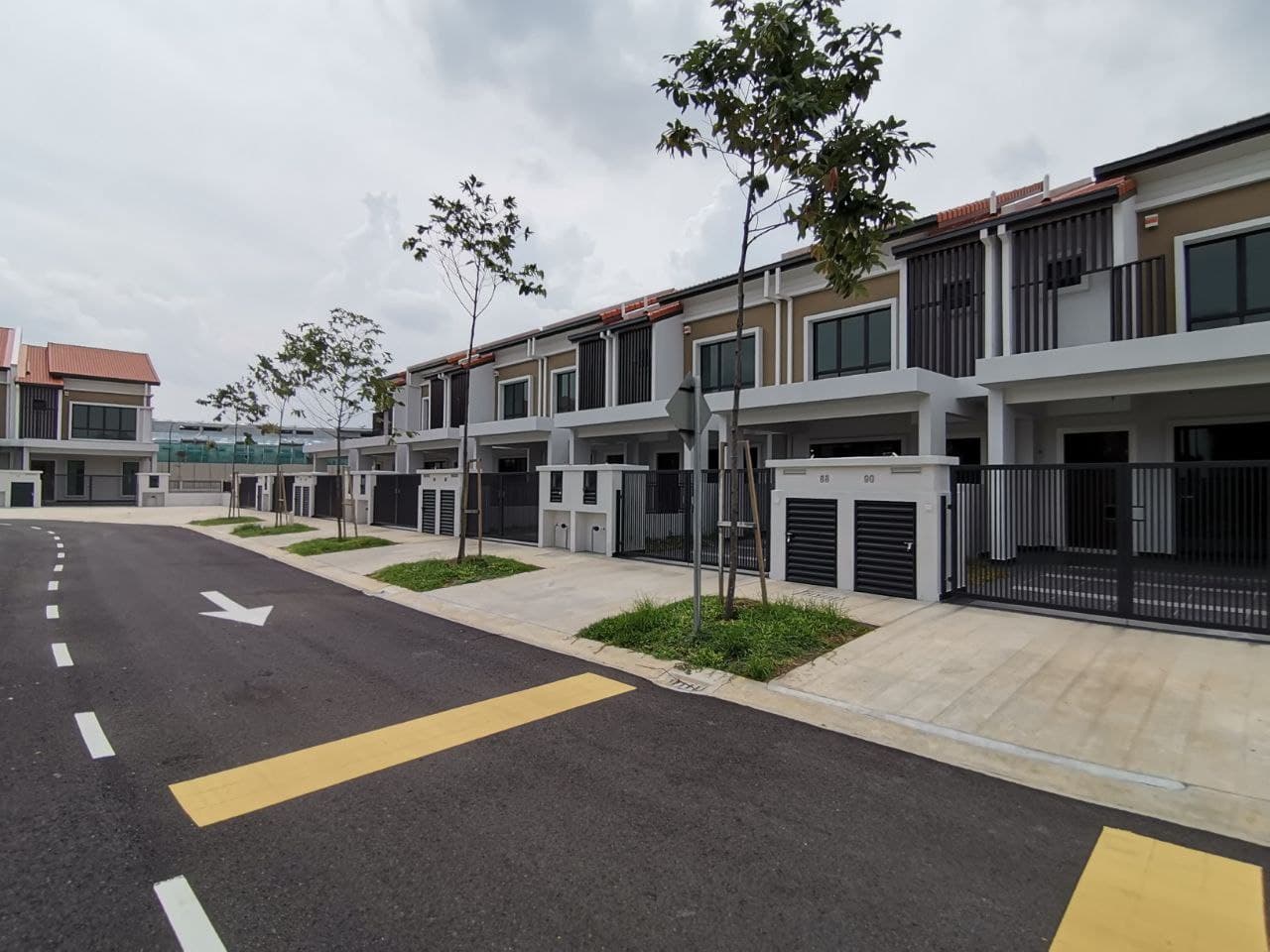 Double storey Terrace Fleita Alam Impian - photo 2