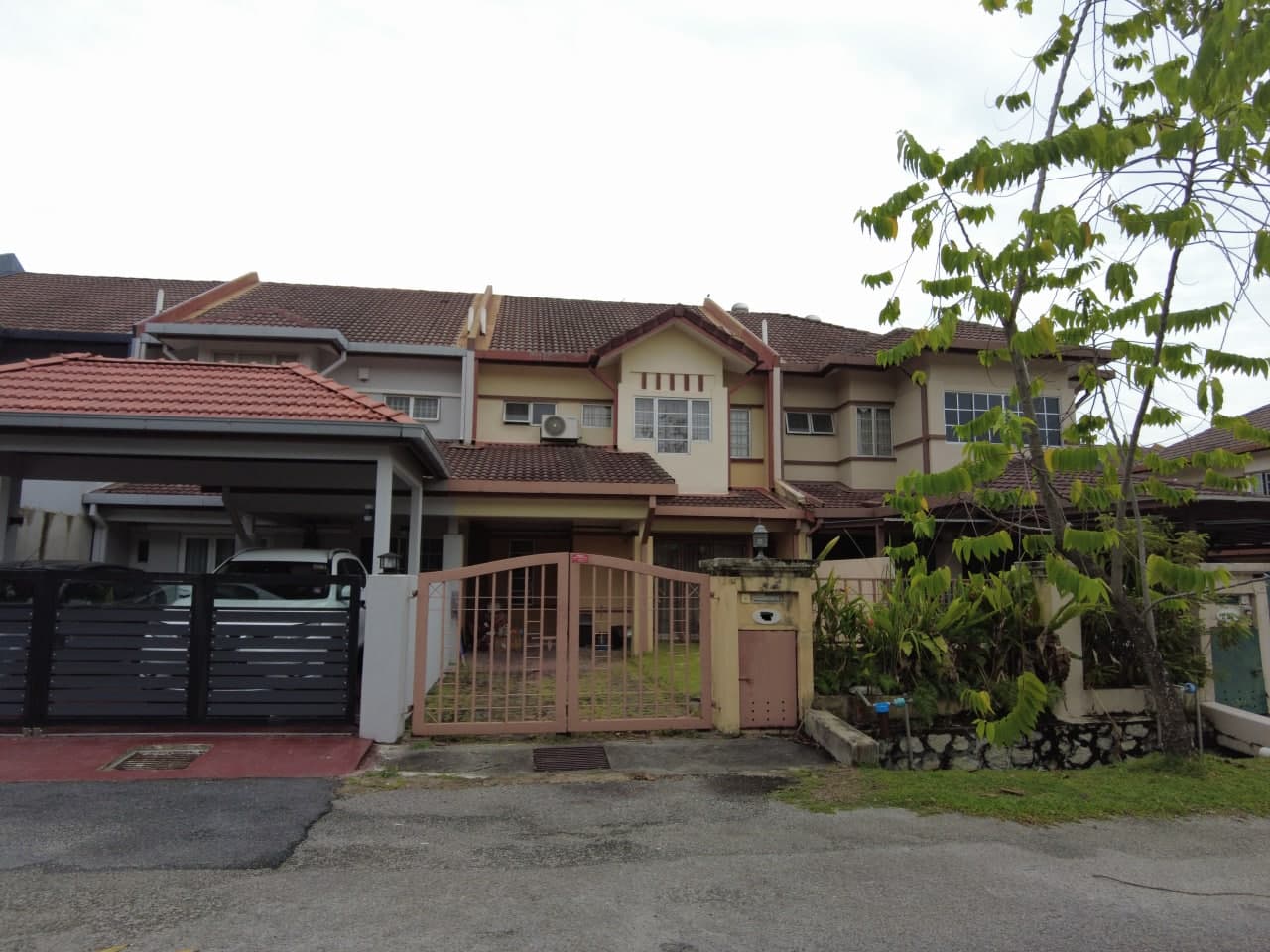 Double Storey Putra Height Seksyen 9
