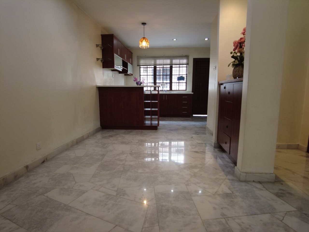Double Storey Putra Height Seksyen 9 - photo 4