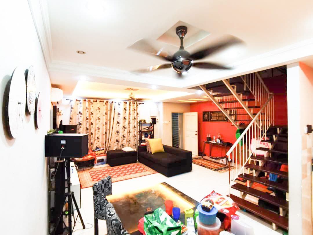 2 Storey Taman Putra Budiman Seri Kembangan - photo 3