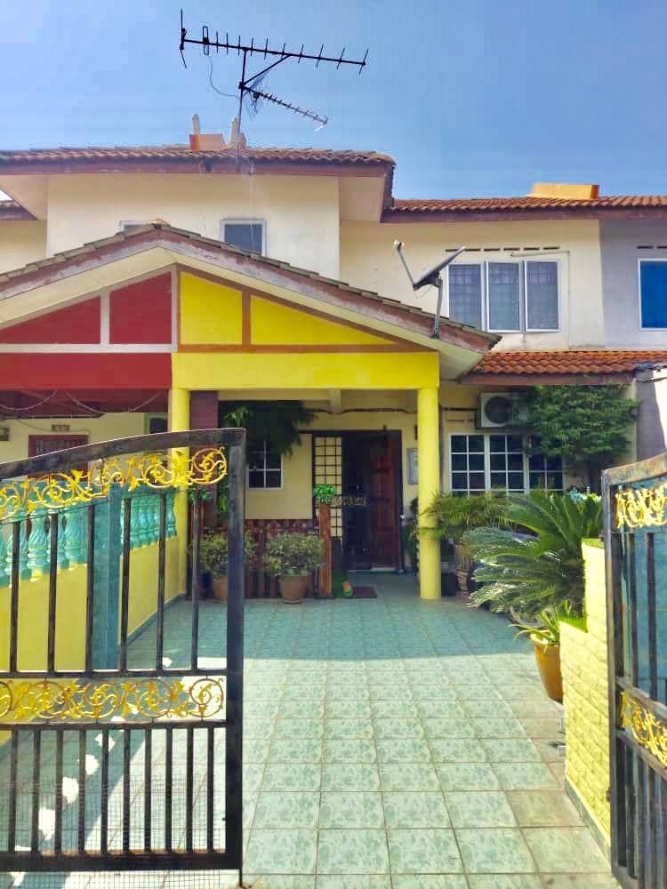 2 Storey Bandar Banting Baru - photo 2