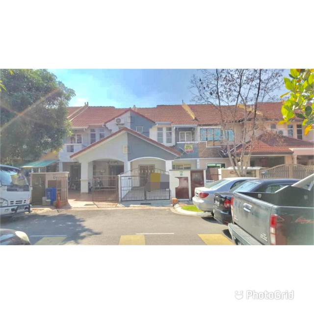 Double Storey Taman Mutiara Bkt Kemuning Shah Alam
