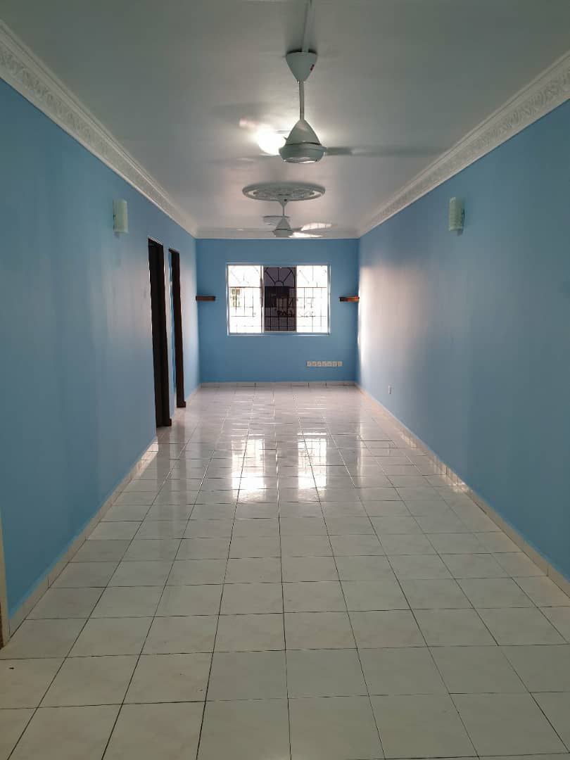Pangsapuri Rimau Indah Seksyen 32 Shah Alam - photo 2