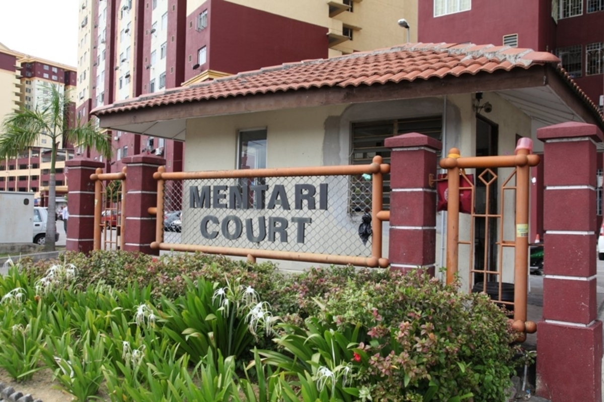 MENTARI COURT APARTMENT