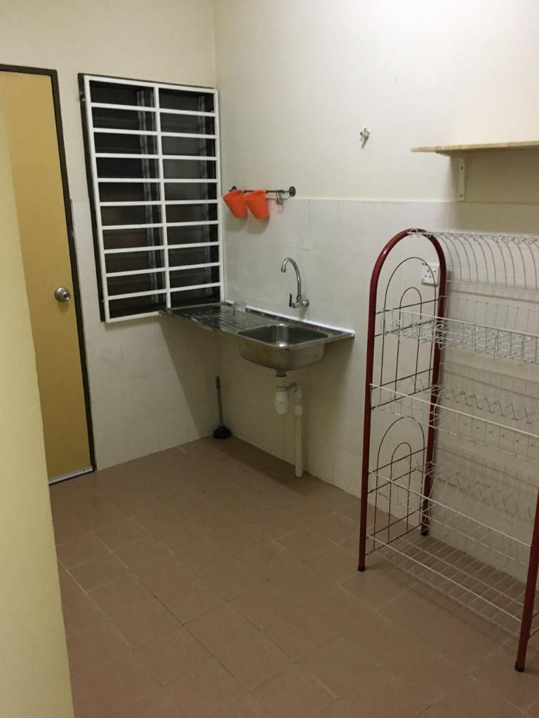 Single Storey Taman Sri Melor, Seksyen 7 Bangi - photo 3