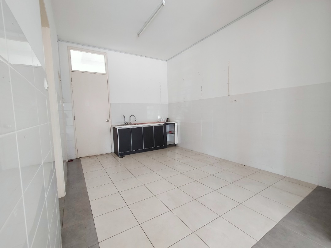 SEMI D Legundi Residensi, Bandar Seri Putra, BANGI - photo 5