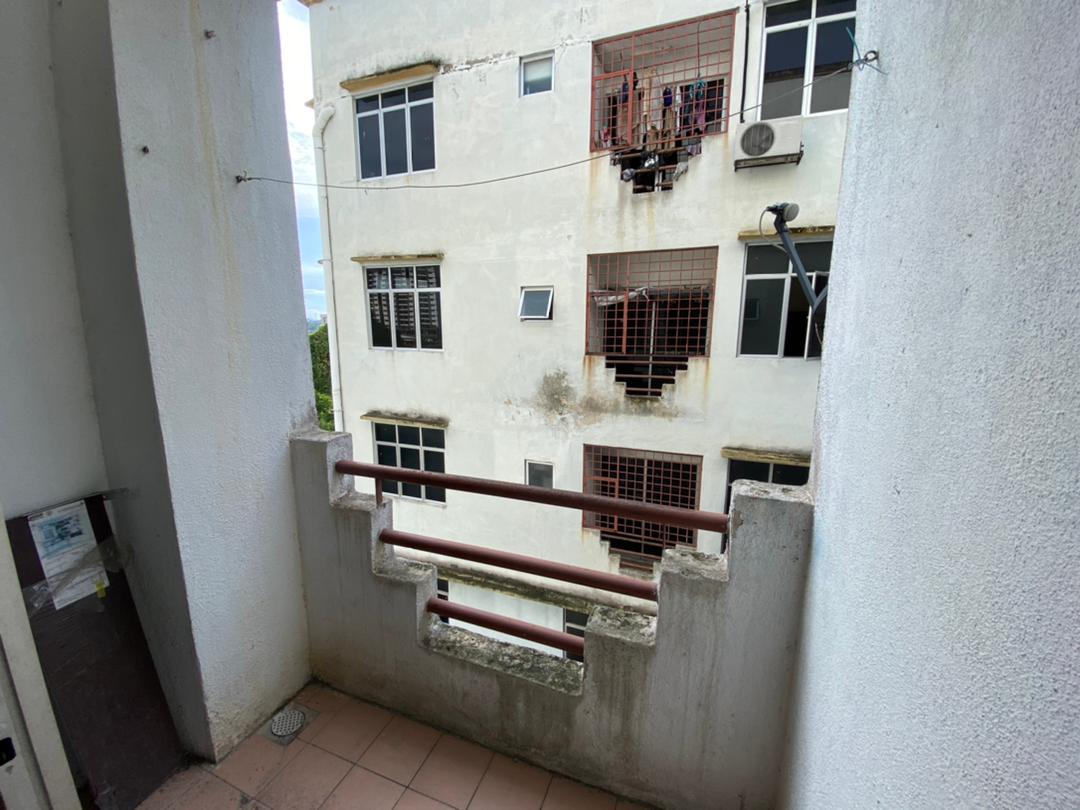 Shop Lot Apartment, Pusat Hentian Kajang, Selangor - photo 4