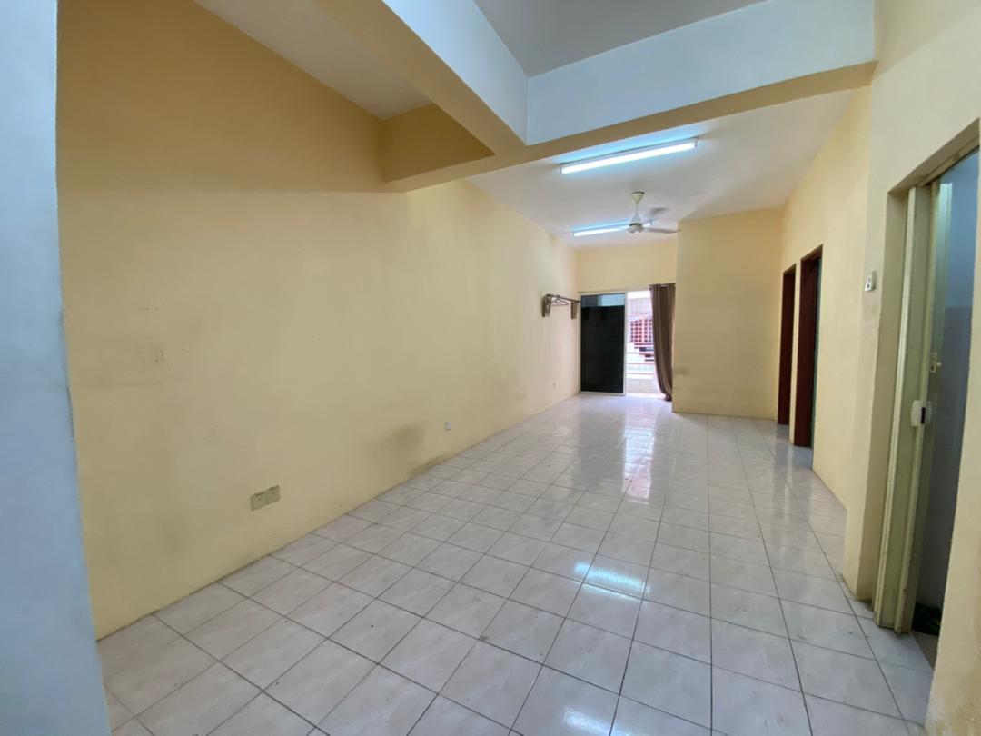 Shop Lot Apartment, Pusat Hentian Kajang, Selangor - photo 11