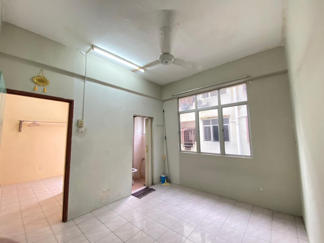 SHOPLOT APARTMENT, PUSAT HENTIAN KAJANG, - photo 6