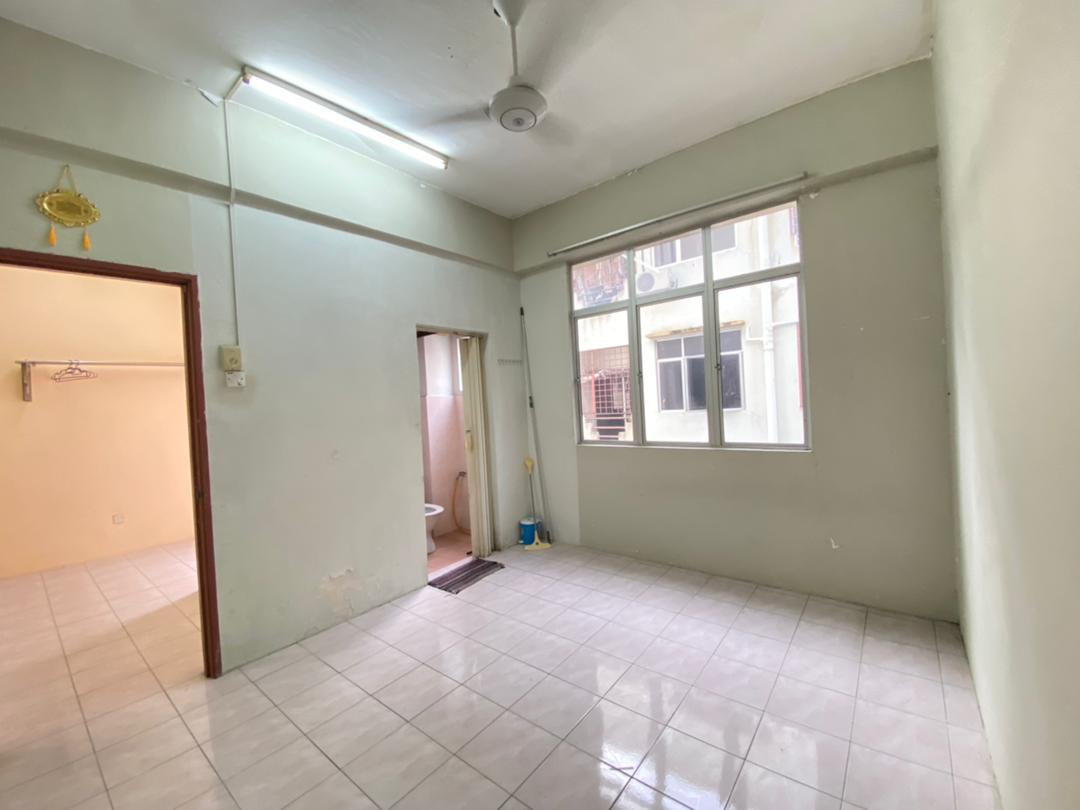 SHOPLOT APARTMENT, PUSAT HENTIAN KAJANG, - photo 7