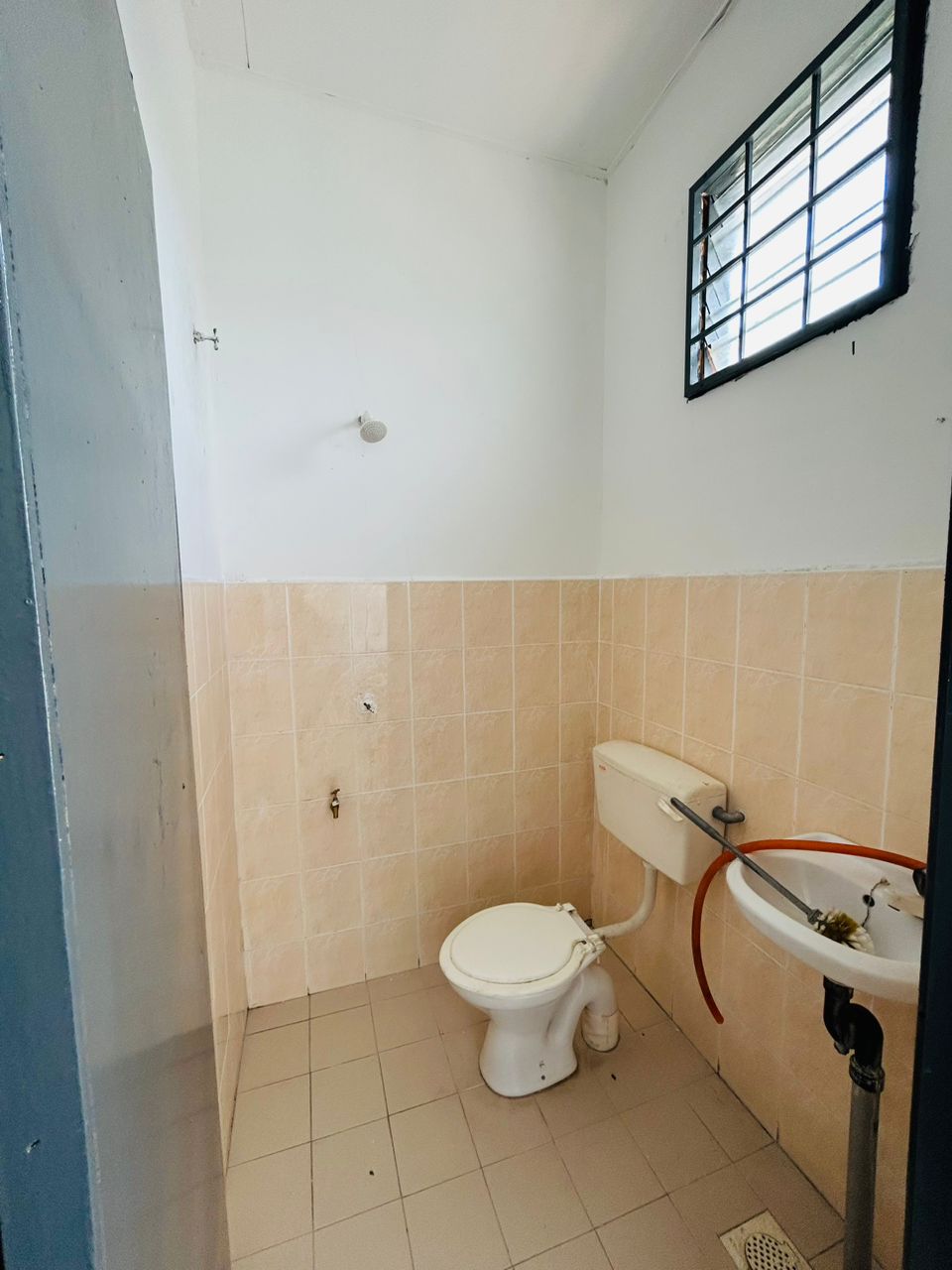 Single Storey Terrace, Taman Politeknik, PD - photo 4
