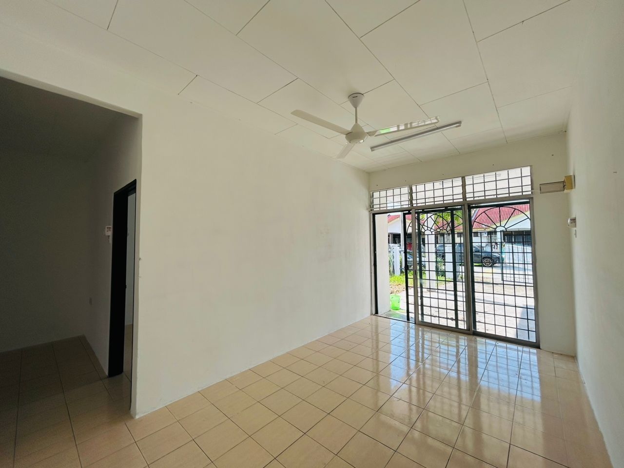 Single Storey Terrace, Taman Politeknik, PD - photo 5