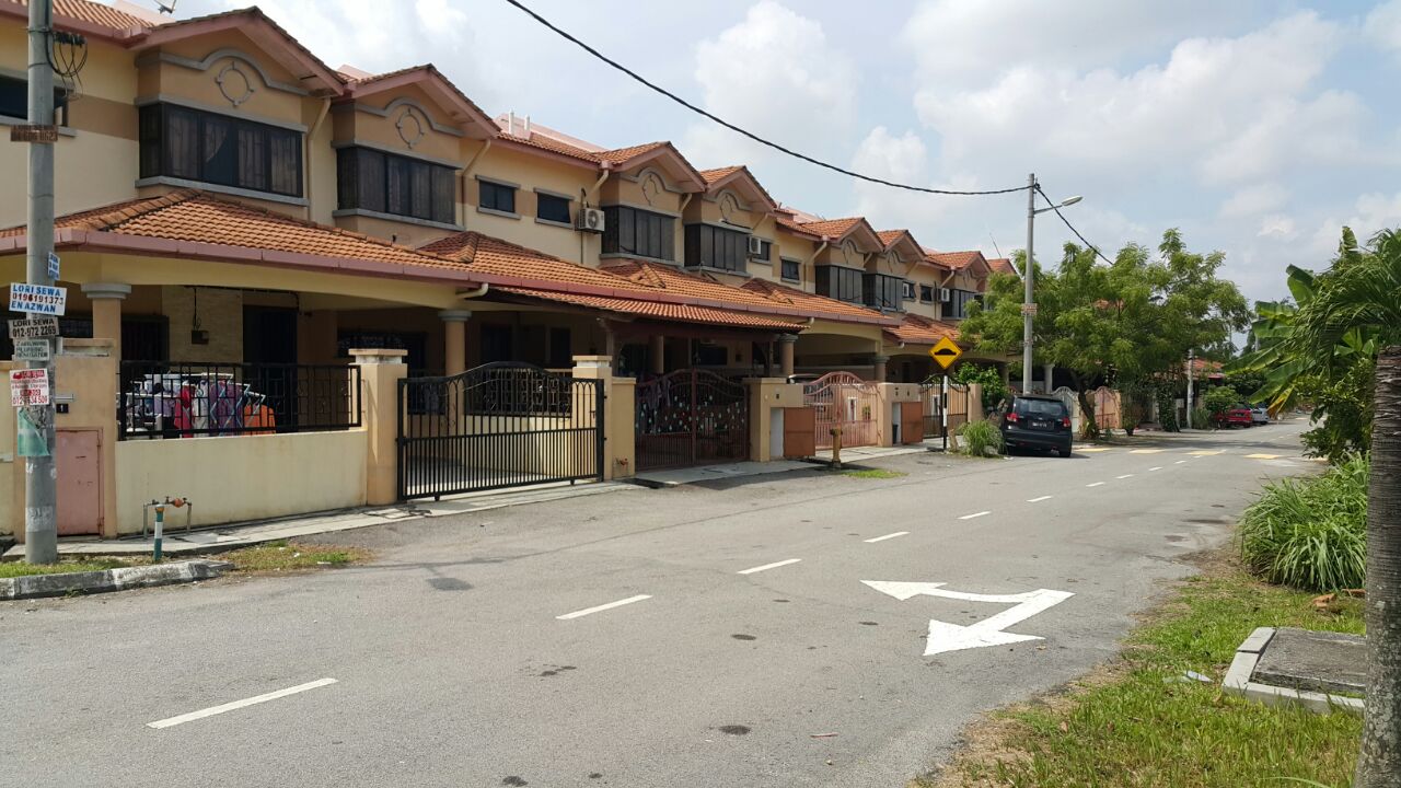 Double Storey Terrace, Taman Seri Delima, Dengkil