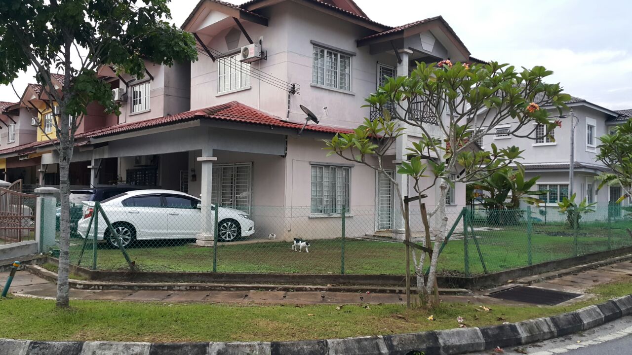 Taman Lily, Antara Gapi, Serendah