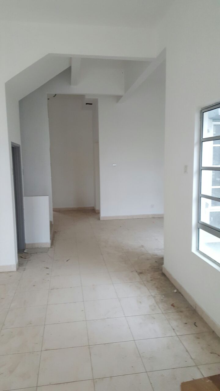 Two and half storey Link House, Ukay Perdana 3 - photo 5