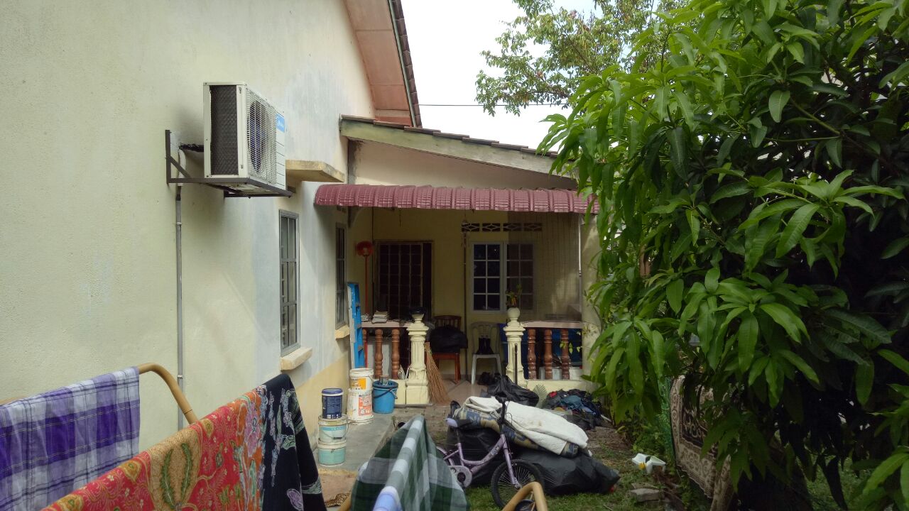 Single storey terrace endlot Taman Banting Baru - photo 2