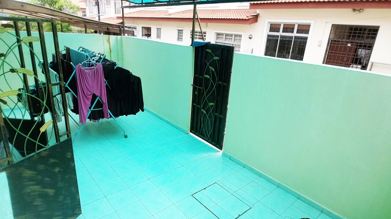 Double storey, Taman Mawar Fasa 2, Sepang - photo 4