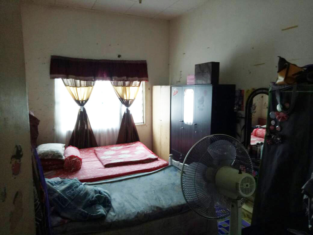 Double storey, Taman Baiduri, Dengkil - photo 4