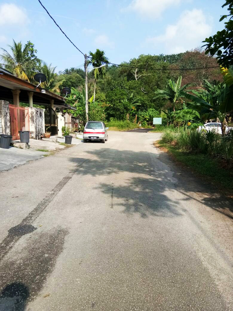 Double storey terrace, Jalan Meranti, Batang Kali - photo 3