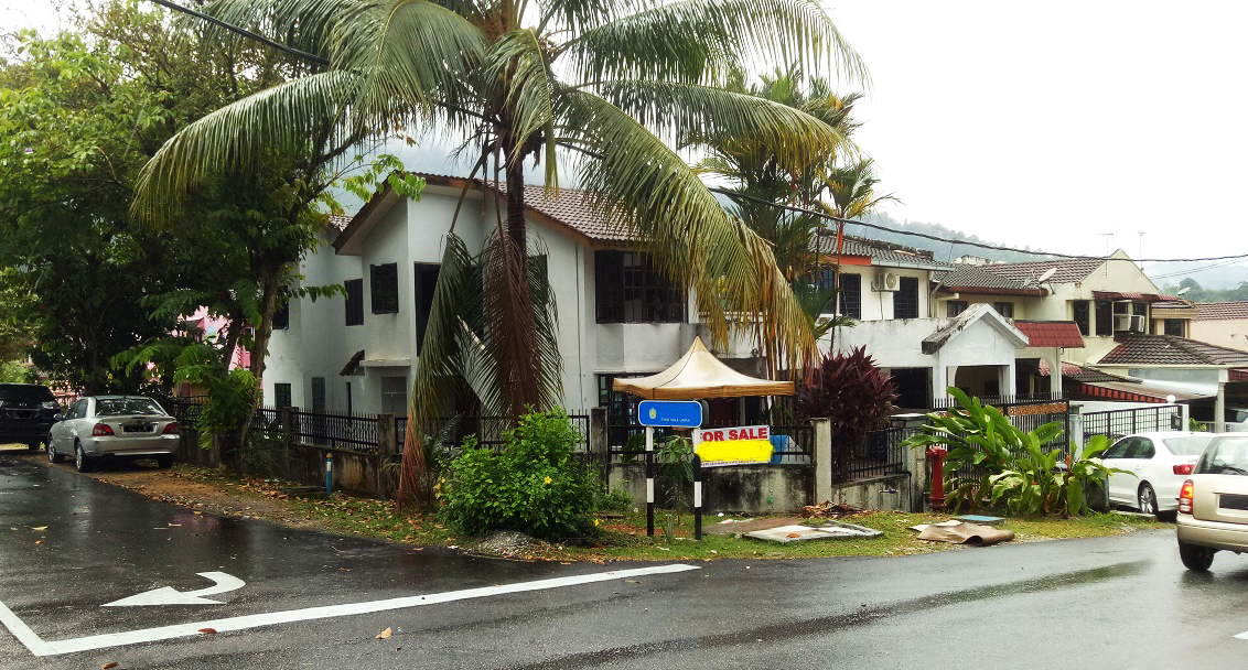 Double storey, Jalan F, Taman Melawati