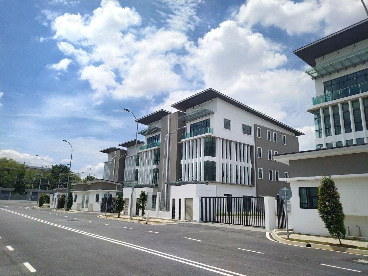 Brand New 3 Storey Semi-D Factory GLENMARIE