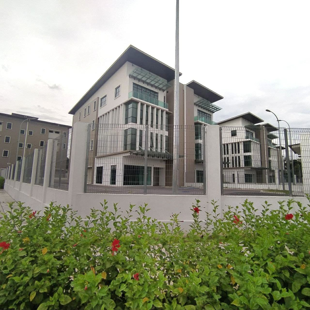 Brand New 3 Storey Semi-D Factory GLENMARIE - photo 8