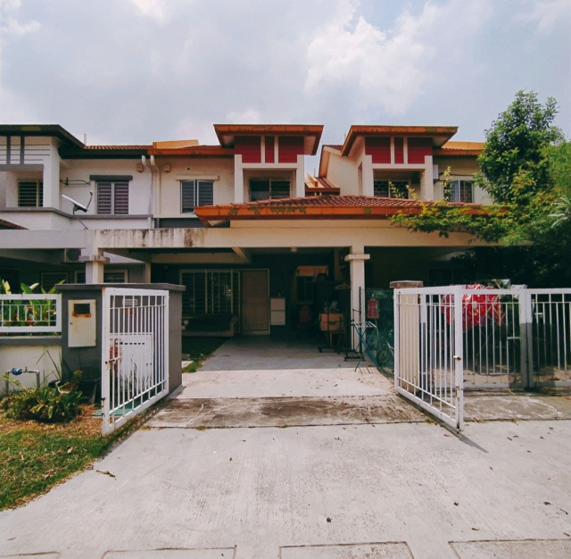 DOUBLE STOREY TRC SETIA ALAM