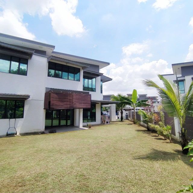 SPACIOUS CORNER ZIRCONA DOUBLE STOREY ALAM IMPIAN - photo 4