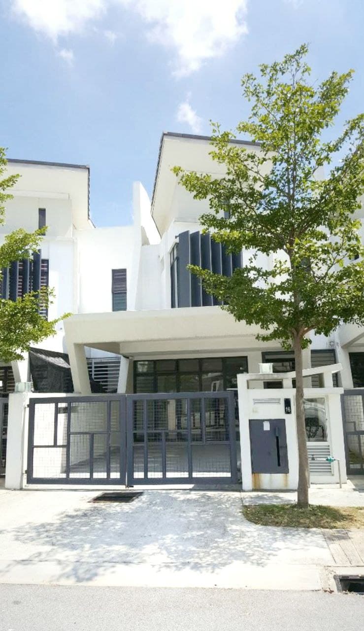 LAMAN GLENMARIE FACING NORTH DOUBLE STOREY