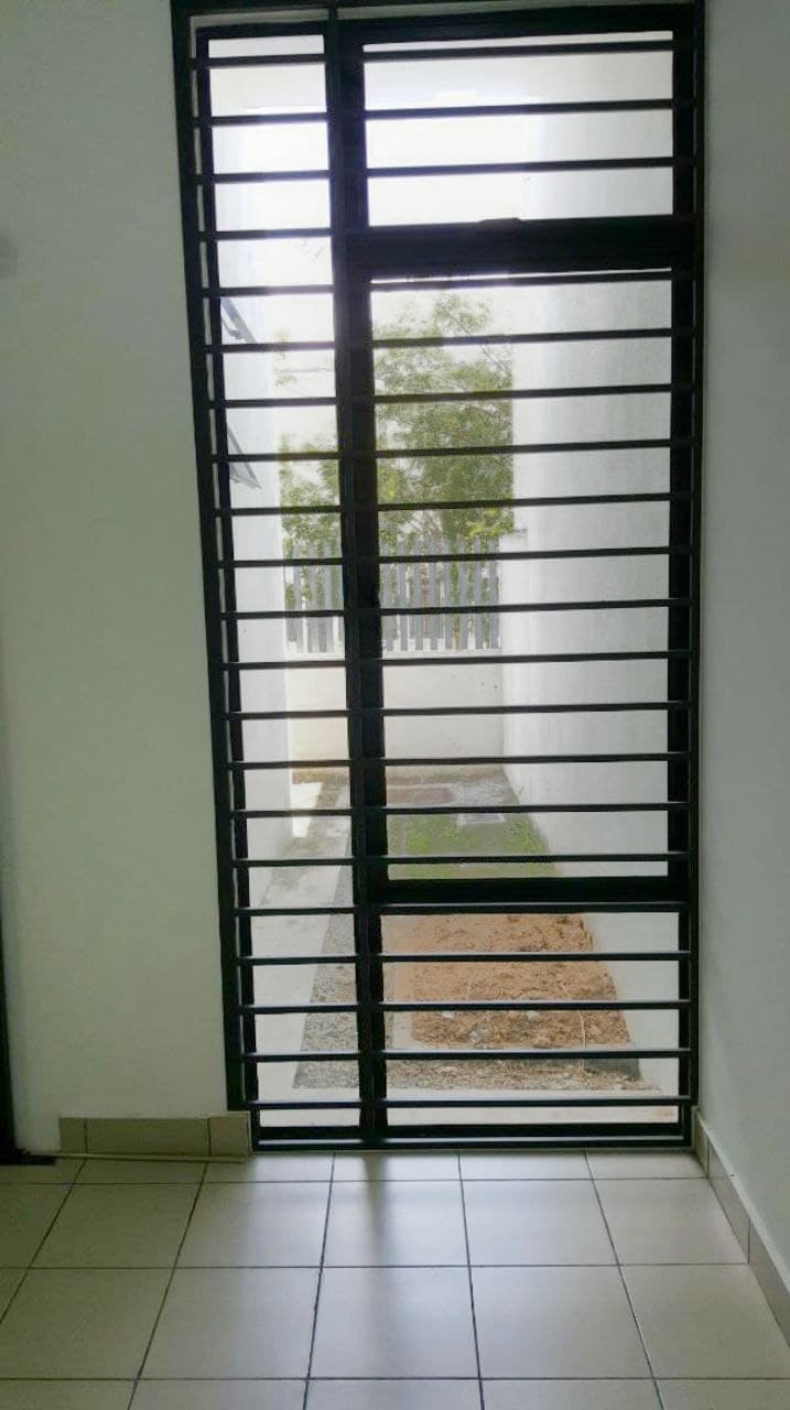 LAMAN GLENMARIE FACING NORTH DOUBLE STOREY - photo 9