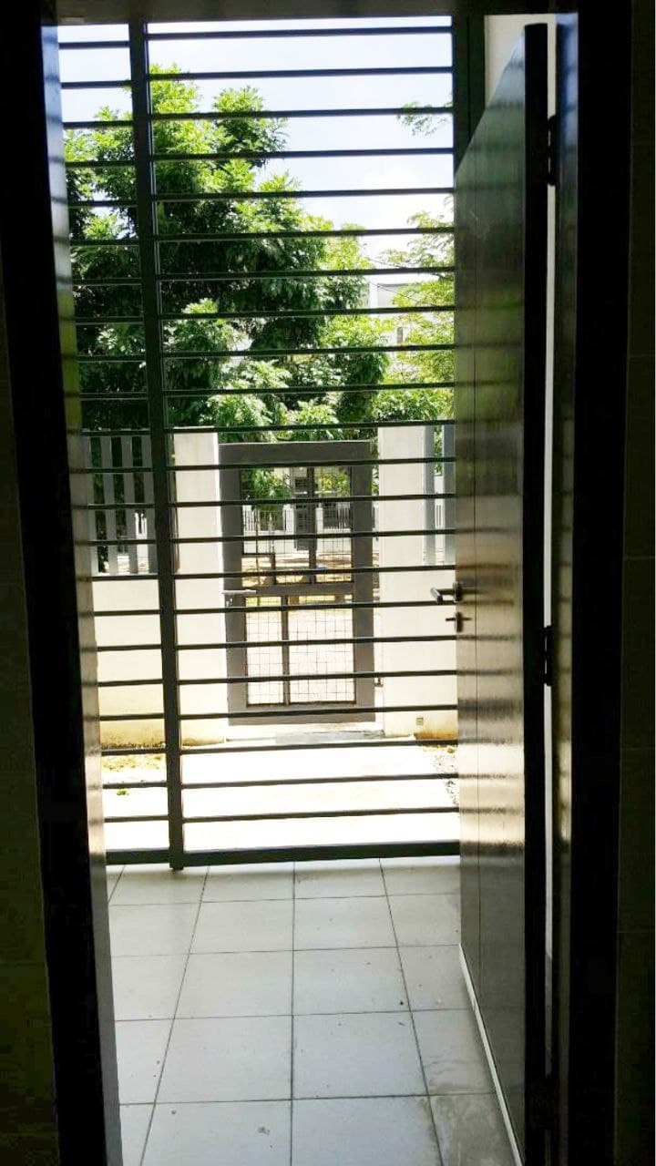 LAMAN GLENMARIE FACING NORTH DOUBLE STOREY - photo 11