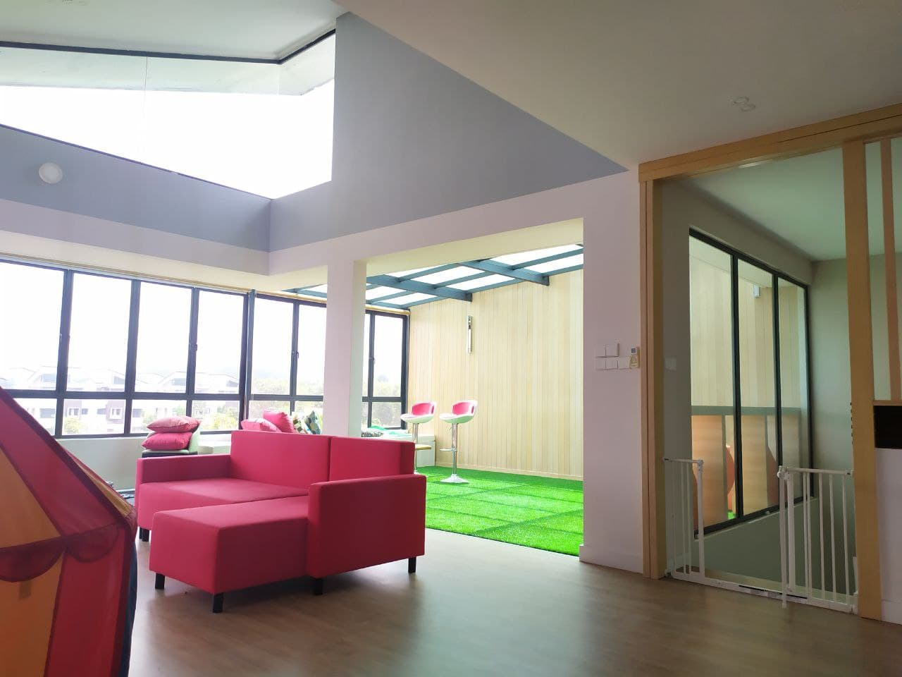 Semi D 2 HALF Storey Taman Cahaya Alam Seksyen U12