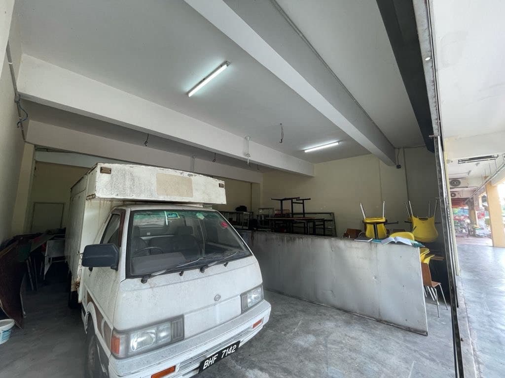 SHOPLOT SEKSYEN 16 SHAH ALAM - photo 6