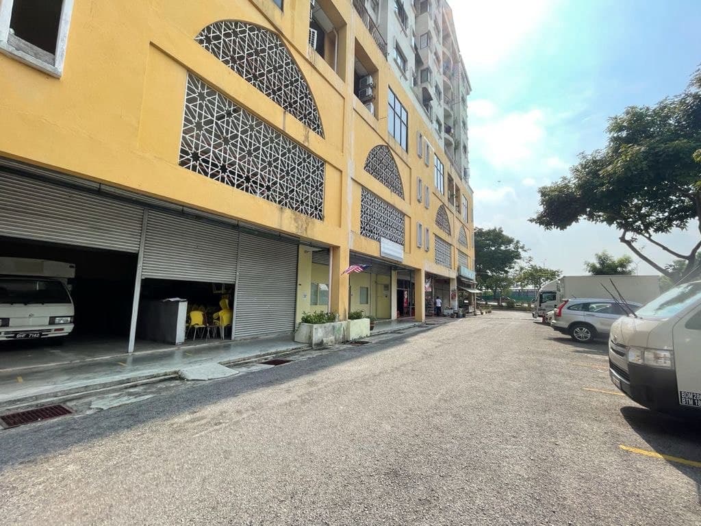 SHOPLOT SEKSYEN 16 SHAH ALAM - photo 7