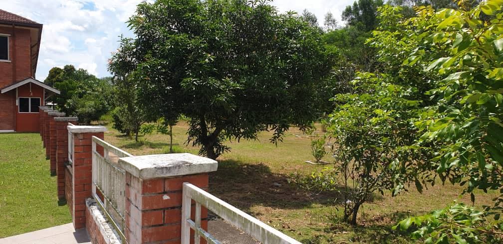 Spacious Corner Lot Double Storey Alam Budiman Sha - photo 3