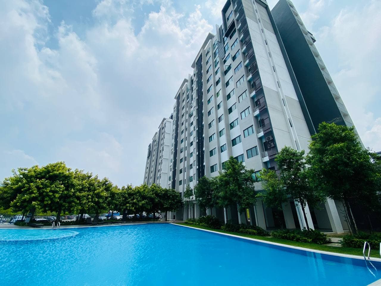 Freehold Lift Setia Alam Suria Ixora Apartment