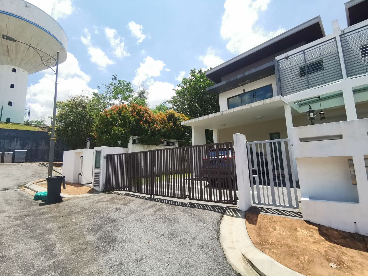 Freehold Bungalow Aman Perdana Klang - photo 3