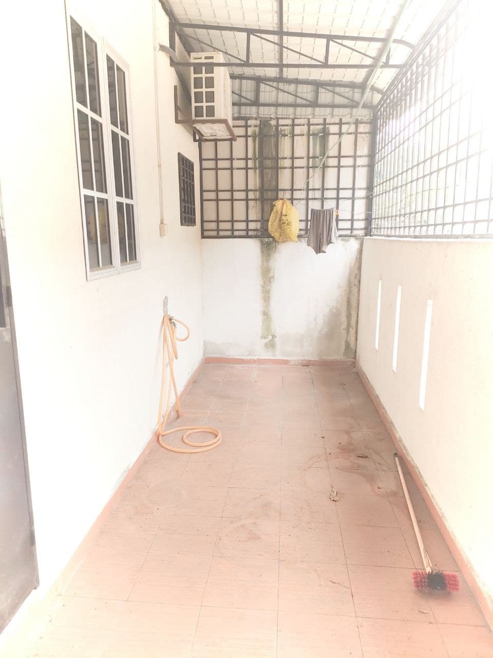 Freehold Double Storey Terrace Sungai Udang Klang - photo 4